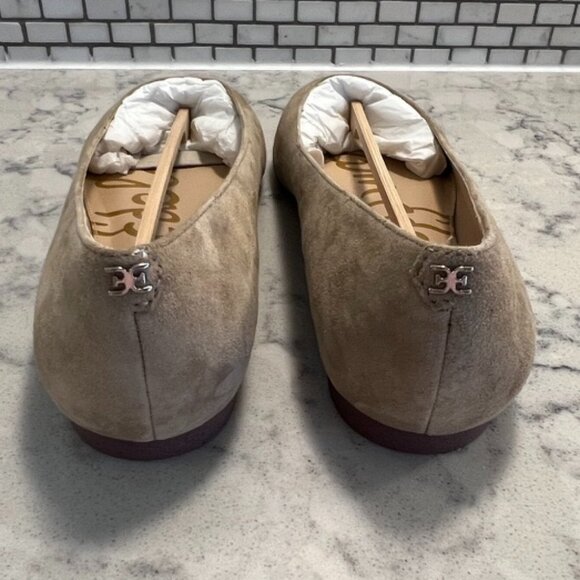 New Without Tag (No Box) Sam Edelman Sally Flats in Nude Suede - Picture 2 of 4